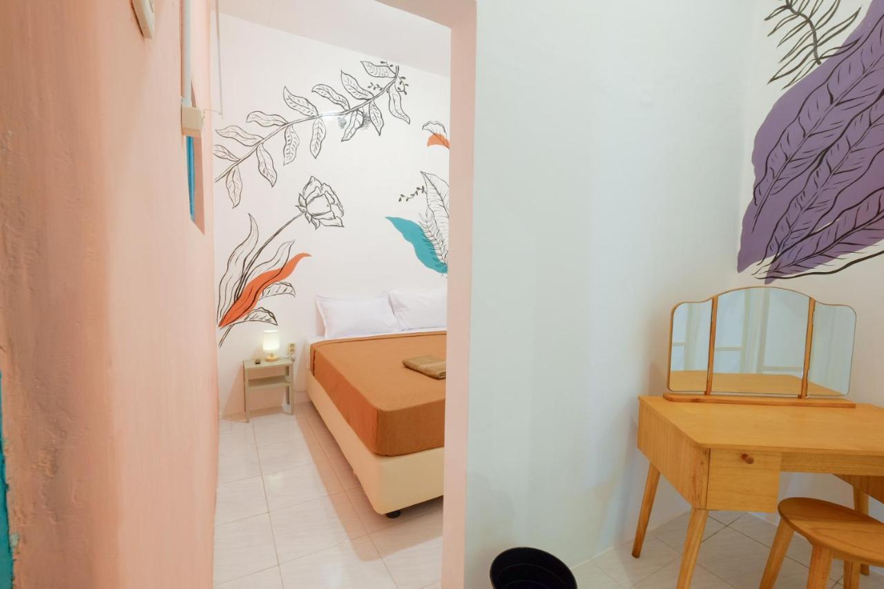 Auberge de jeunesse Snooze Malang Extérieur photo